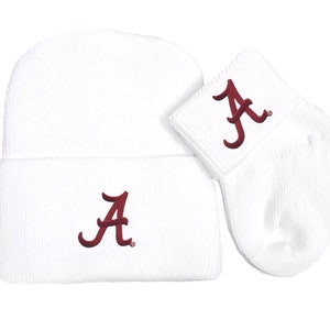 Alabama Crimson Tide Newborn Baby Knit Cap and Socks Set