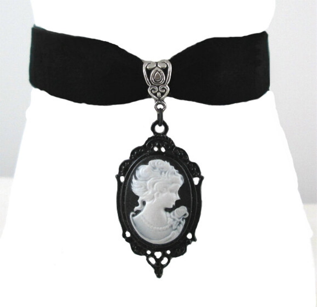 Black Velvet Choker Necklace Cameo or Jewel Pendants 3 Styles 5 Sizes ...