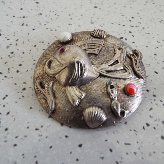 Pin Fish Shell Vintage Fish Brooch Pin Seashells Mermaid Nautical Se… - Gem