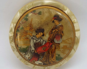 Vintage Celluloid Powder Compact Japanese Scene to Lid Geisha Girls Mount Fuji Vanity Storage 1920's 1930's Vanity Mirror