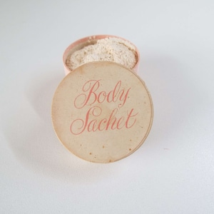 Vintage 1960&#39;s Friendship Garden Body Sachet By Shulton Dusting Powder Talcum Powder