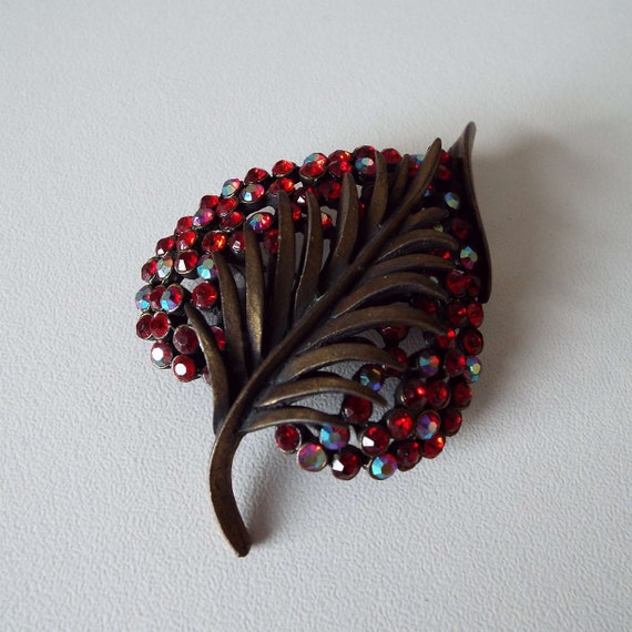 Vintage 1960 s Signed Karu Arke Inc Red Aurora Borealis AB Leaf