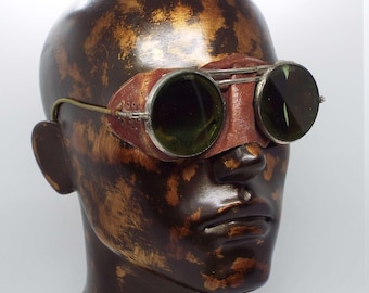 Vintage Willson Sonnenbrillen Grün getönte Runde Linsen Motorrad Sonnenbrille Schutzbrille 1930er 1940er Jahre Aviator Lederbrille Militaria