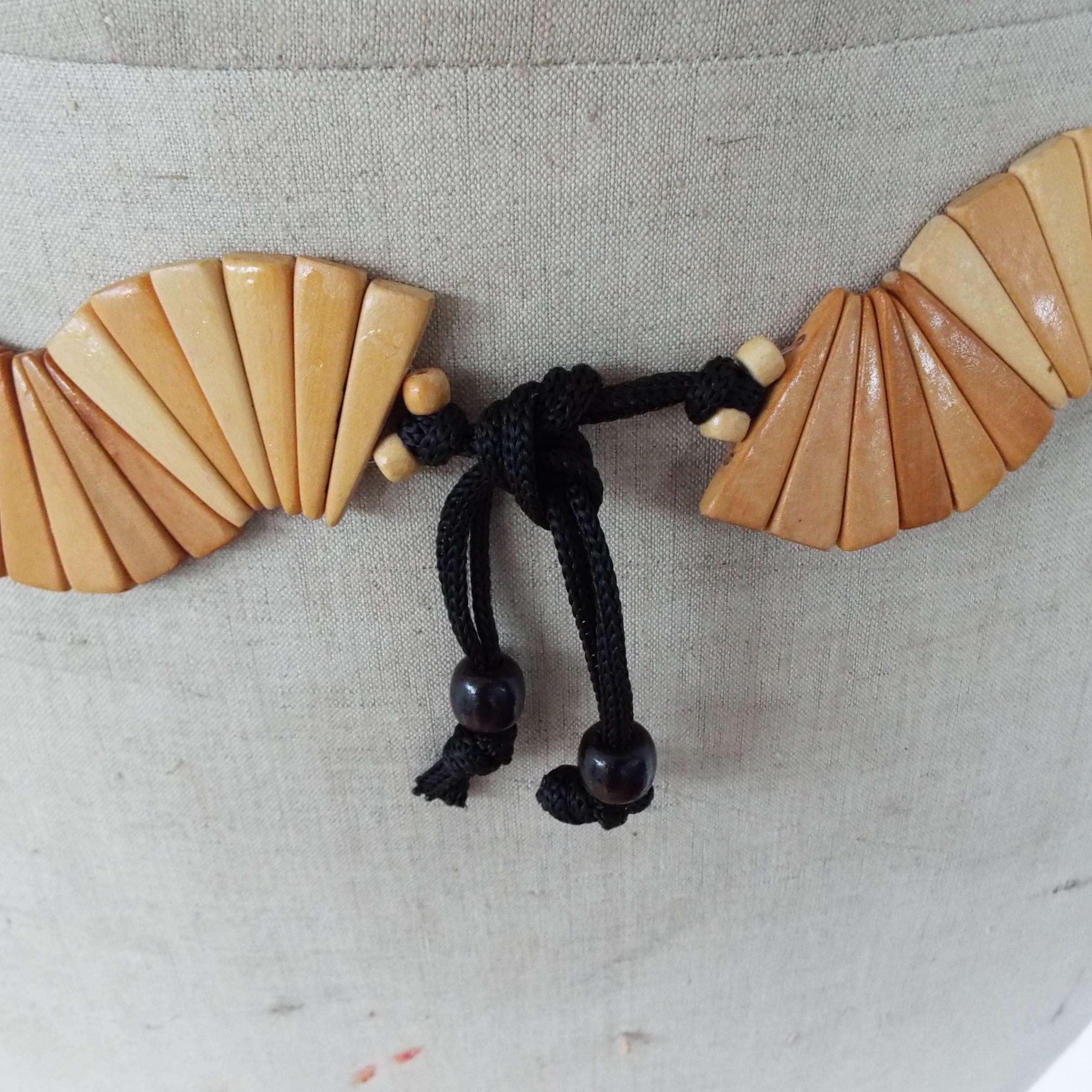 Vintage Wood Bead Belt Wooden Belt Wavy Belt Retro 1970 display picture 1
