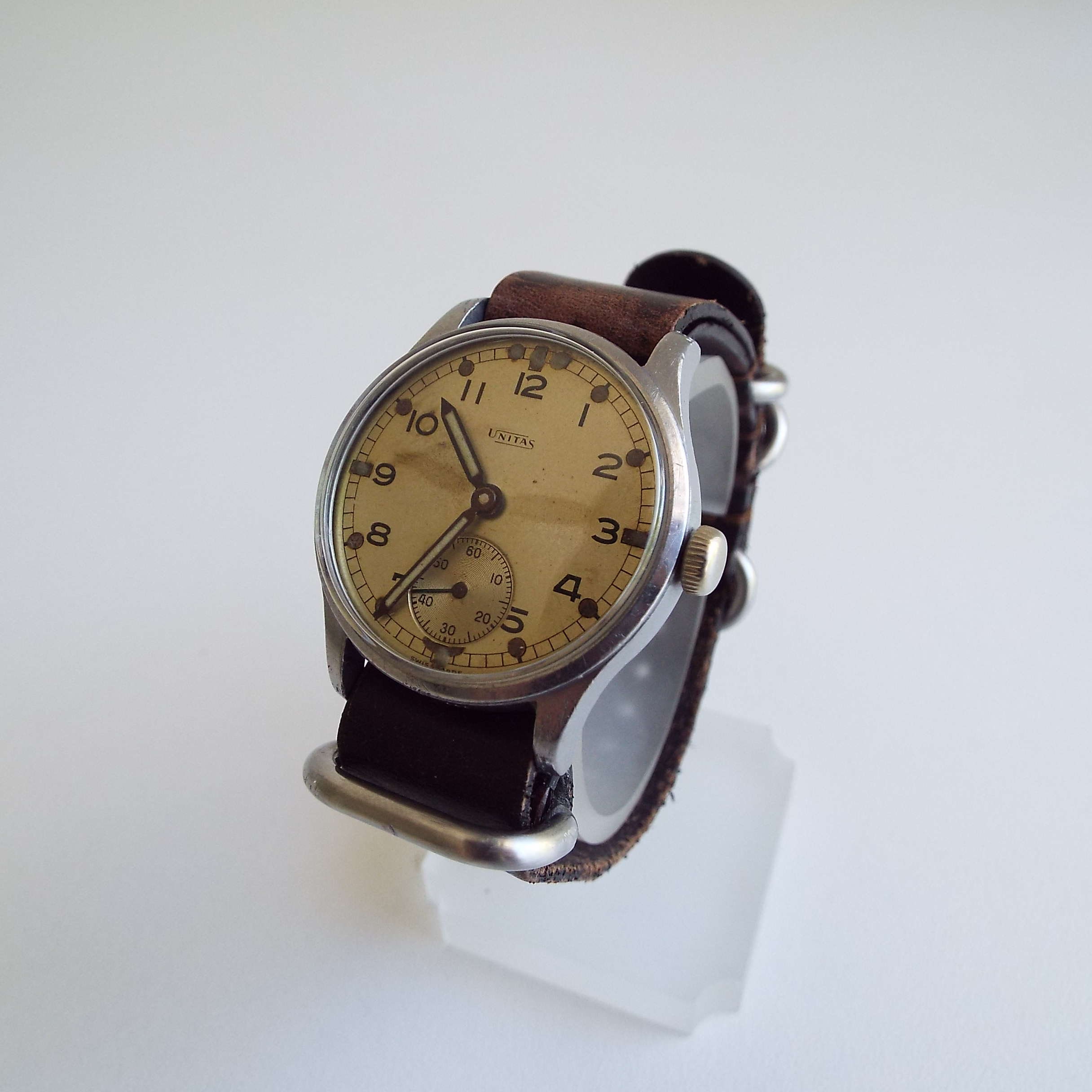Vintage 1930s Unitas Bravingtons ATP Mens Wristwatch