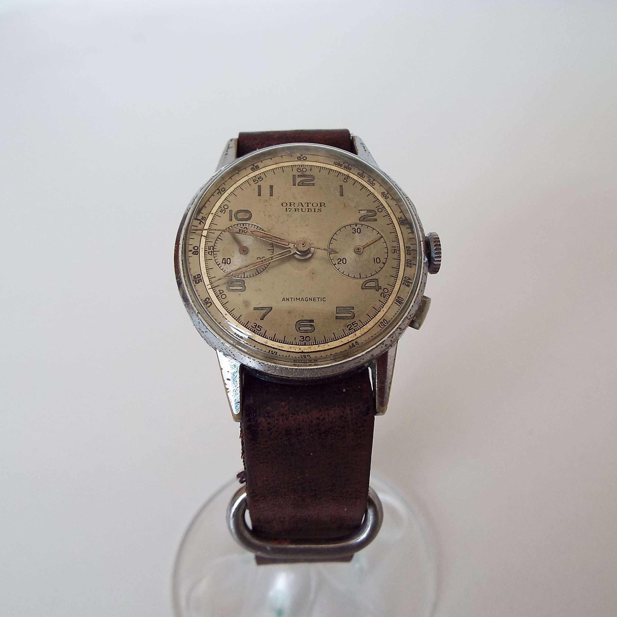 Vintage Orator Chronograph Watch Antimagnetic 17 Jewels Swiss Made Wristwatch Running Condition Manual Wind Champagne Dial