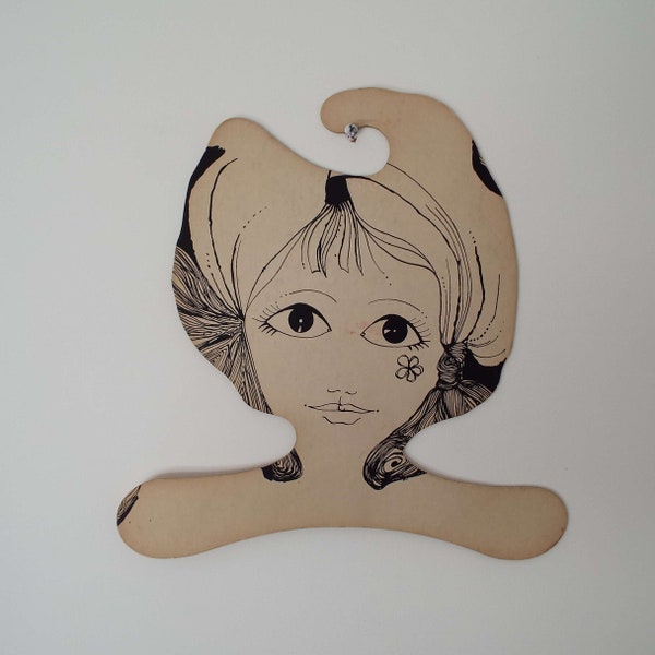 Twiggy Round Hanger
