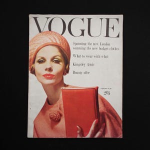 Magazine Vogue 15 février 1961 Première couverture de David Bailey pour le magazine de mode Vogue Kingsley Amis vintage Magazines