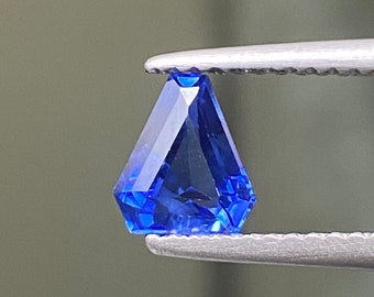 Natural Blue Sapphire 0.85 Cts, Trillion sapphire, fancy steps cut loose Sapphire gemstone for jewelry making
