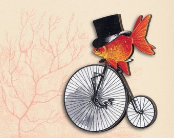 AND I RIDE ++ Broche Pin Poisson Mer Vacances Poisson rouge Cylindre Pendentif Penny Farthing Nostalgie Déclaration drôle Steampunk Maritime