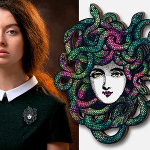 BAD HAIR DAY ++ Broche pin Medusa mujer serpientes serpiente pelo serpiente mujer diosa mitología joyería regalo corte láser