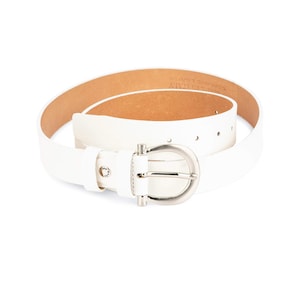 Cinto branco feminino - Cinto de couro branco - Cinto de couro branco feminino - Cinto com fivela prateada - Cinto feminino para jeans