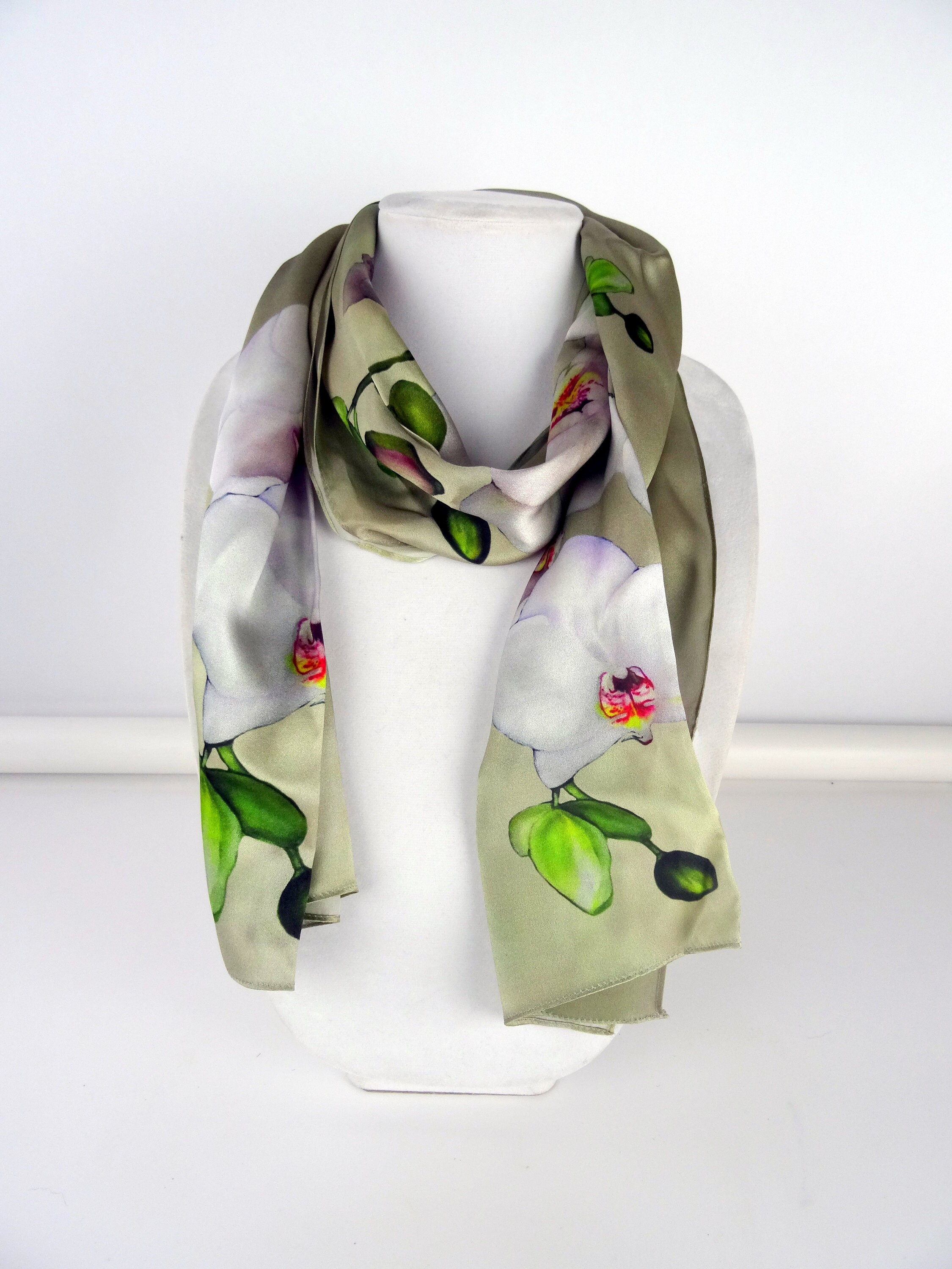 THE SHISHIKUI シシクイ　SILK SCARF CAP/ BEIGE THE SHISHIKUI シシクイ SILK SCARF CAP/ BEIGE - メルカリ