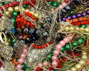 Mystery Grab Bag Sale, Grab Bag Sale, Surprise me bag, Assorted Chains, Beads and Findings, 0.5kg, Unused Jewelry, Bulk buy, Wholesale Lot