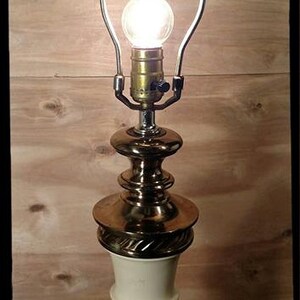 Vintage Brass Eagle Globe lamp Vintage Eagle Table Lamp Desk Lamp American Lamp Patriotic Lamp Accent Lamp F16