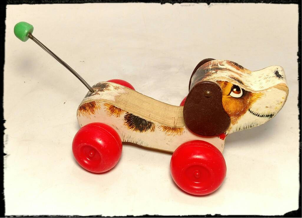 little snoopy pull toy