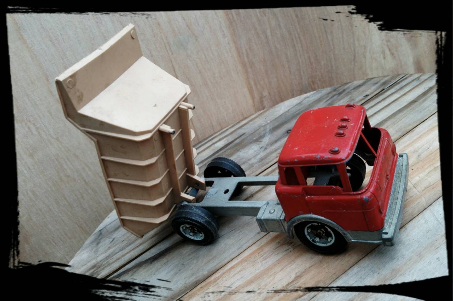hubley dump truck