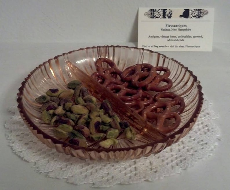 Collectible Indiana Glass Company Candy Dish With Divider / Orange/pink