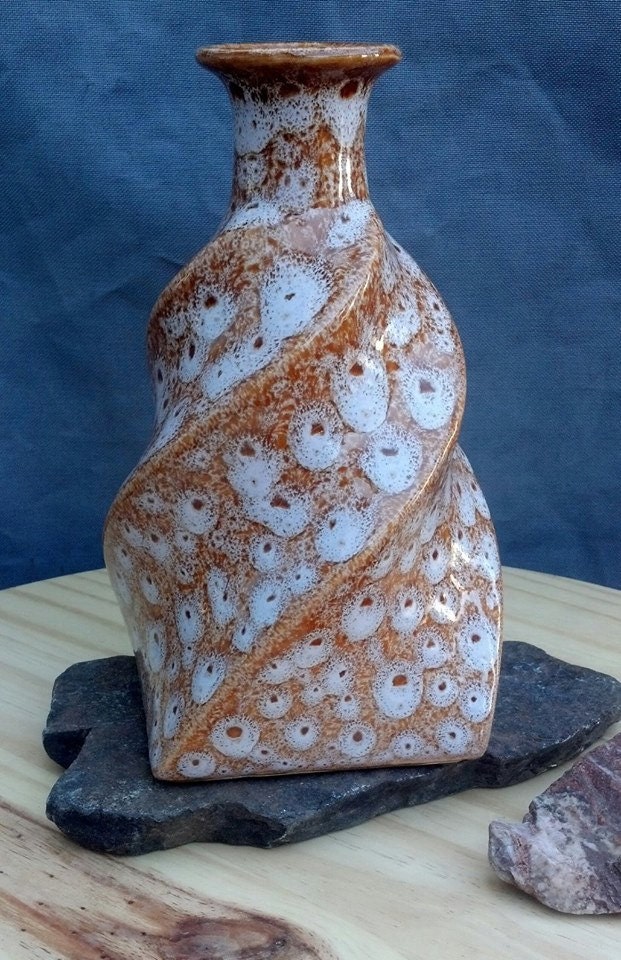 Collectible Japanese Centerpiece Vase Twisted And Swirly Ceramic