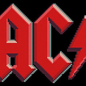 Puede incluir: Un logotipo pixelado rojo y blanco de la banda AC/DC. El logotipo presenta el nombre de la banda en una fuente en negrita y estilizada con un rayo entre las letras.