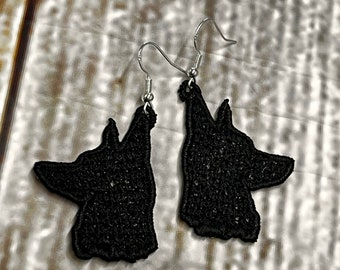 Pendientes con silueta de pastor alemán