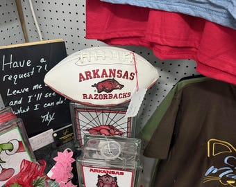 Balones de fútbol de los Arkansas Razorback con bordado personalizado
