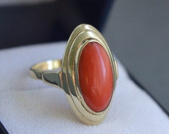 German Art Deco 8K gold large natural coral ring size US 6.75 UK N, Mediterranean coral cabochon ring