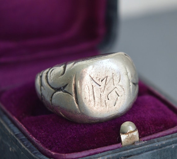 Massive 15g antique 835 silver letter signet ring… - image 1