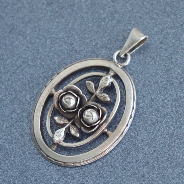Antique Art Nouveau silver tone oval roses pendant, Art Nouveau jewellery
