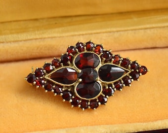 ヴィンテージ ボヘミアン ガーネット ボウ ブローチ：ゴールドメッキ