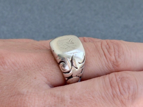Massive 15g antique 835 silver letter signet ring… - image 7