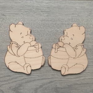 Forme de Winnie l'ourson, formes, formes en bois, enfants, coffre à jouets, album de coupures, embellissements, travaux manuels d'art et d'artisanat. Fabrication de cartes, coeurs de Noël, zoo