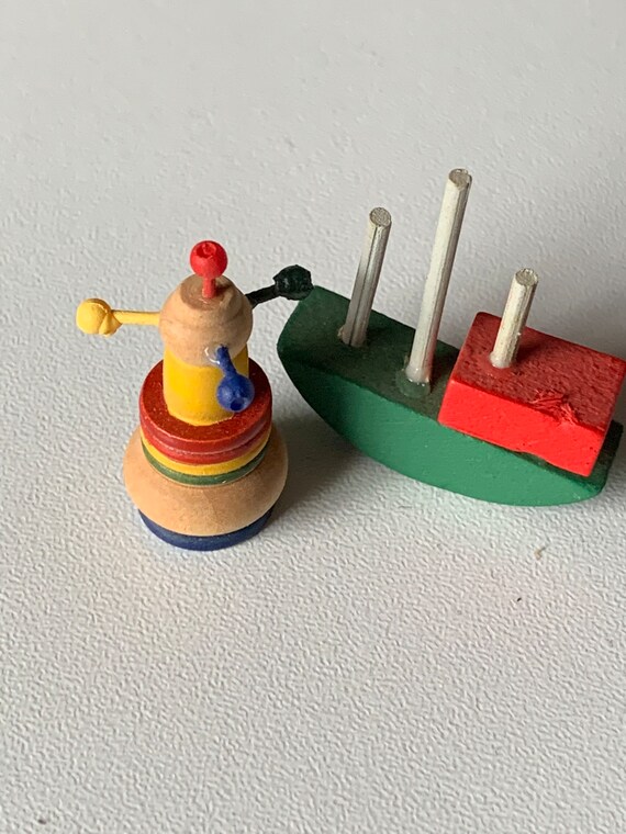 12th scale dolls house miniatures