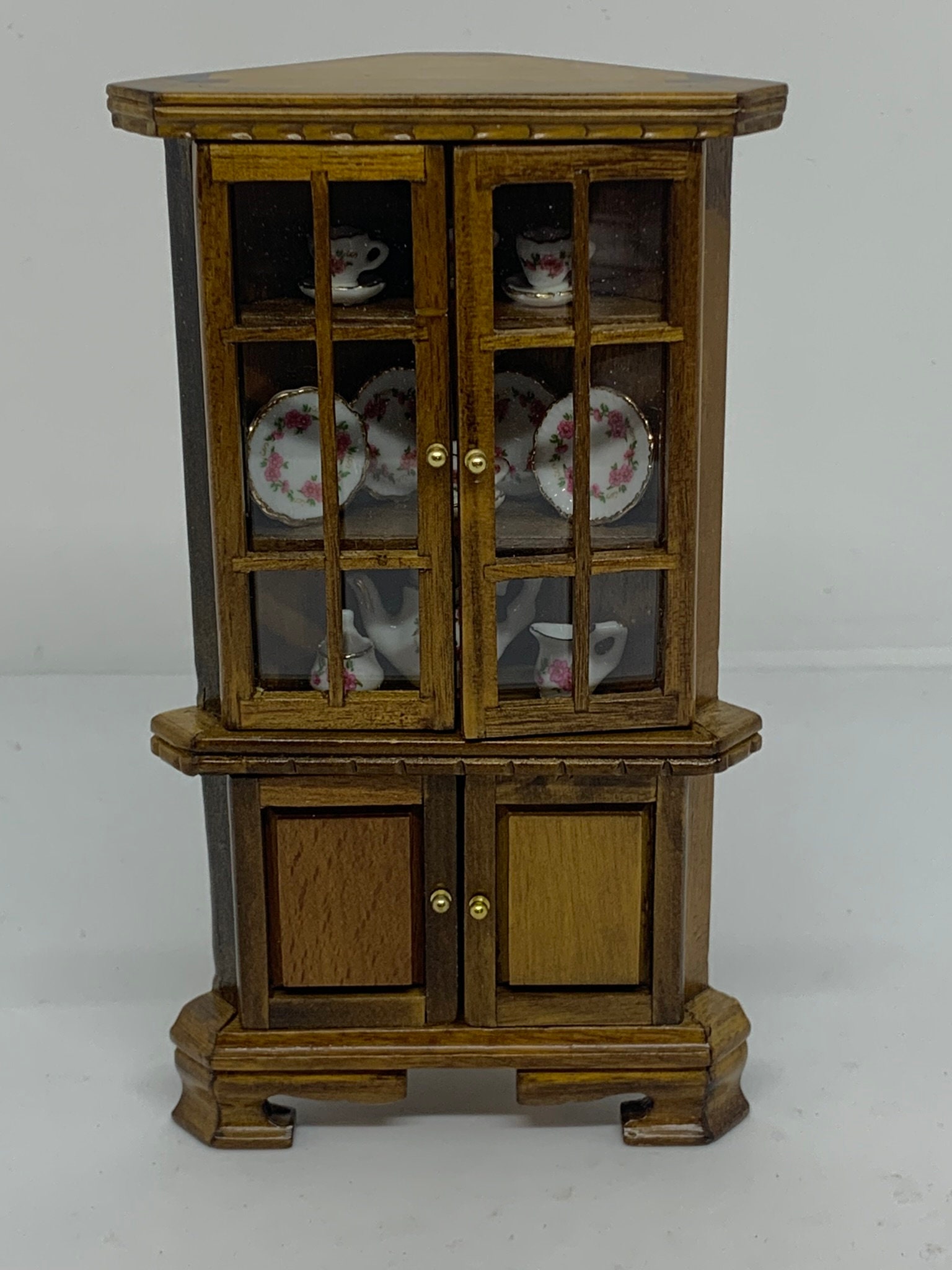Wood corner 2024 hutch cabinet