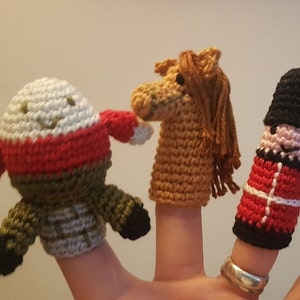 Humpty Dumpty Finger puppet crochet pattern - nursery rhymes