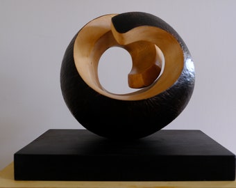 Sculpture wood, abstract, flamed, linden