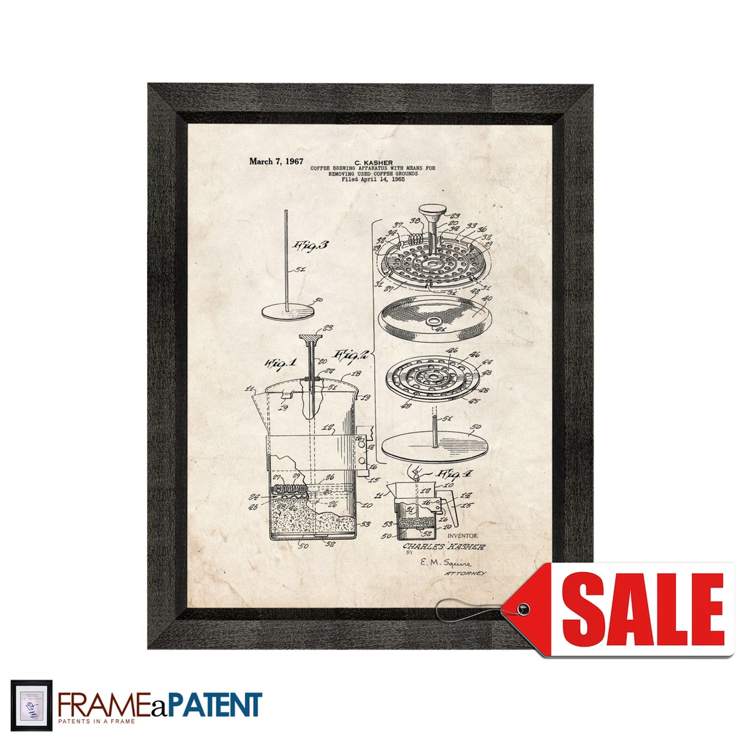 Coffee Brewing Apparatus With Means for Removing Used Coffee Grounds