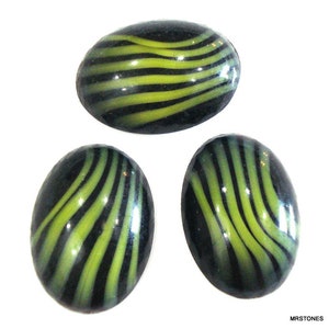 2 pc Lot 25x18mm Yellow Lime Green Swirl Oval Cabochon Vintage Glass Stones