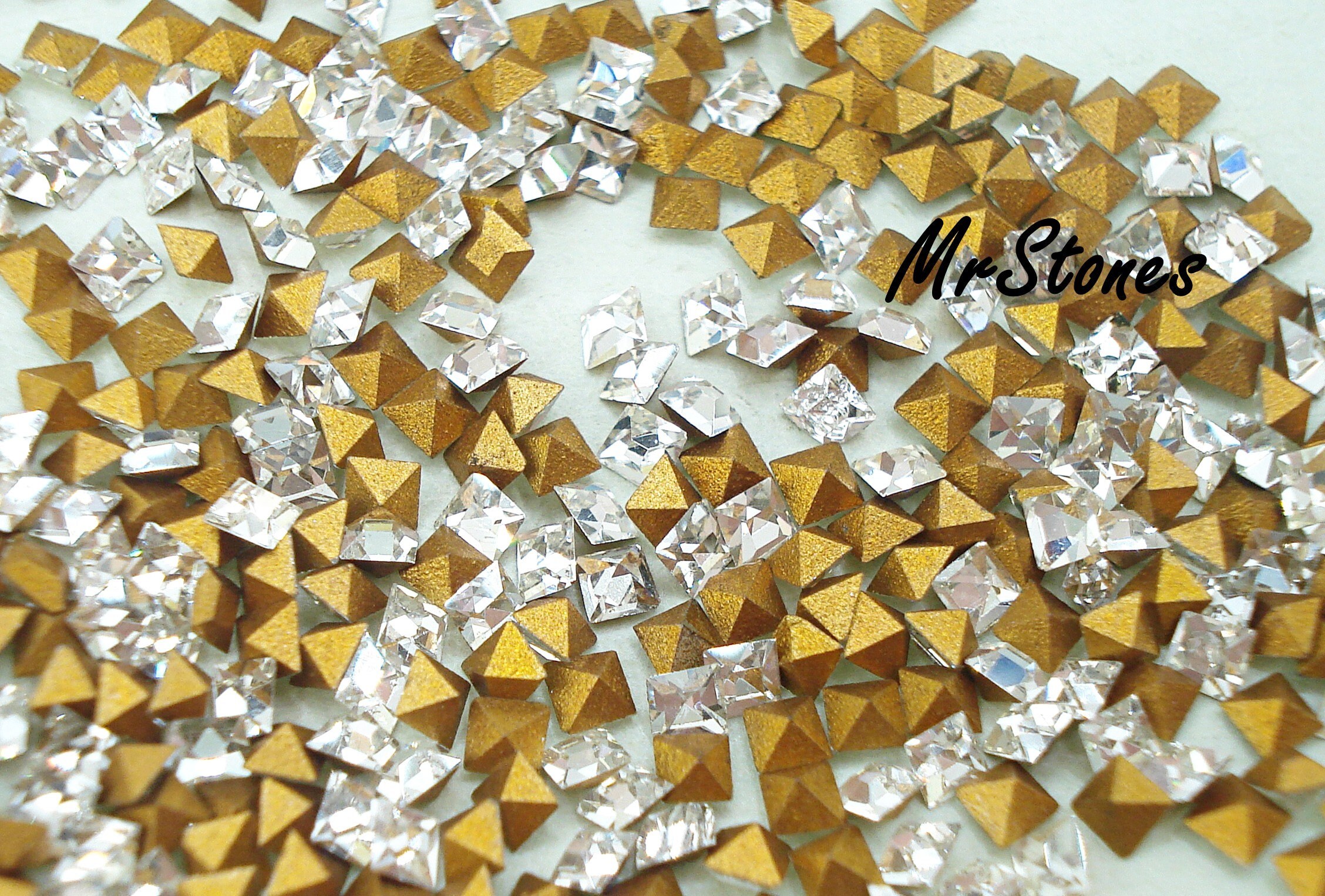 くにちゃん 　スワロフスキー　ミシン 置き物　I. 946 極美品】SWAROVSKI スワロフスキー ミシン 置物 クリスタル 飾り