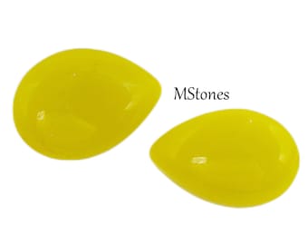 2 pcs 18x13mm Opaque Yellow Pear Pendeloque Teardrop Buff Top Doublets Vintage Glass Stones Domed Top Pointed Back