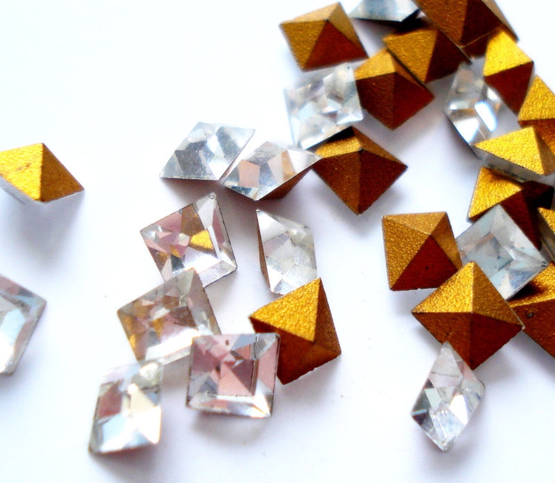 ヴァイス ブレストsp 12 Pc Lot 4x4x3.75mm Crystal Clear Tapered Baguettes