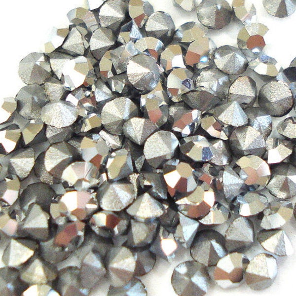 36 pc lot 2.5mm (19pp) Comet Argent Light Czech Round Silver Foil Pointed Back Rhinestones