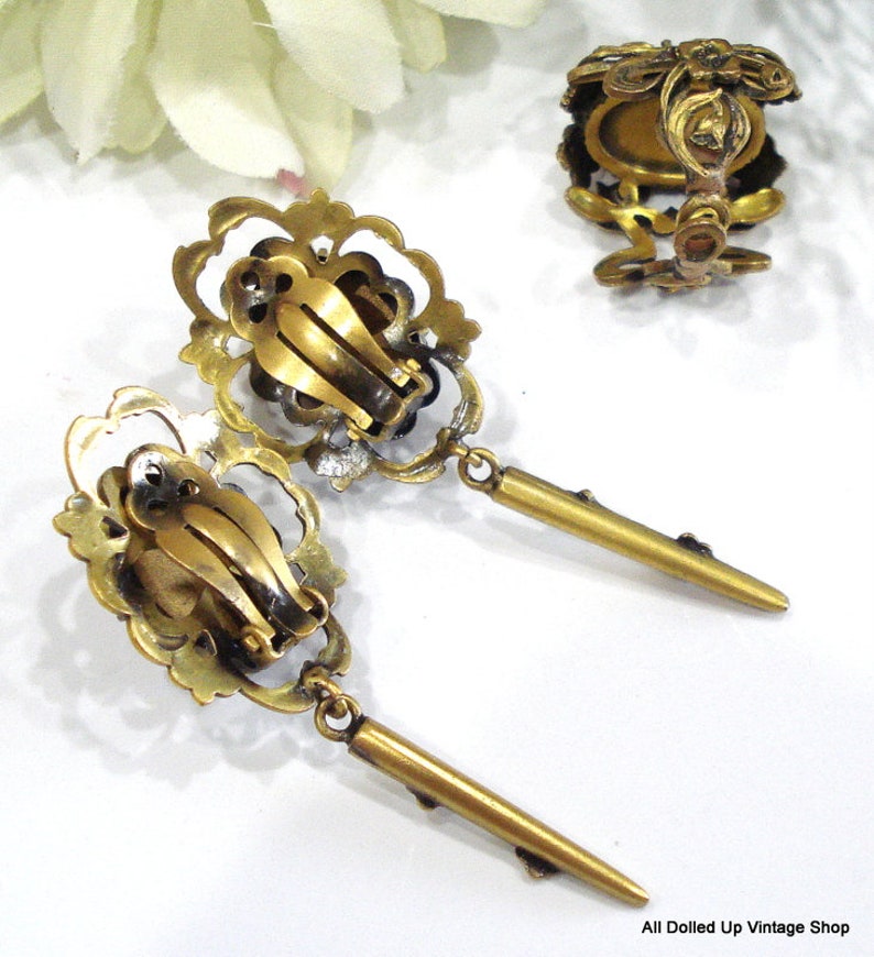 BEAUTIFUL Set VICTORIAN REVIVAL Ring Clip Earrings Antiqued Gold Tone Flowers 18x13mm Glass Ruby Ovals Dangles