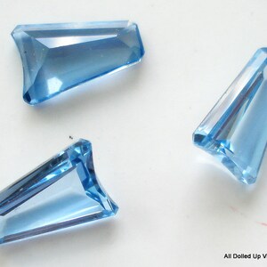 12x8mm Synthetic Spinel Aqua Keystone or Arrow Tapered Baguette