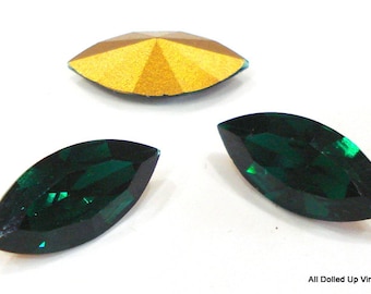 6 pc Lot 15x7mm Vintage RHINESTONES Loose SWAROVSKI EMERALD Color Marquises Navettes 4200 Machine Cut Gold Foiled Back