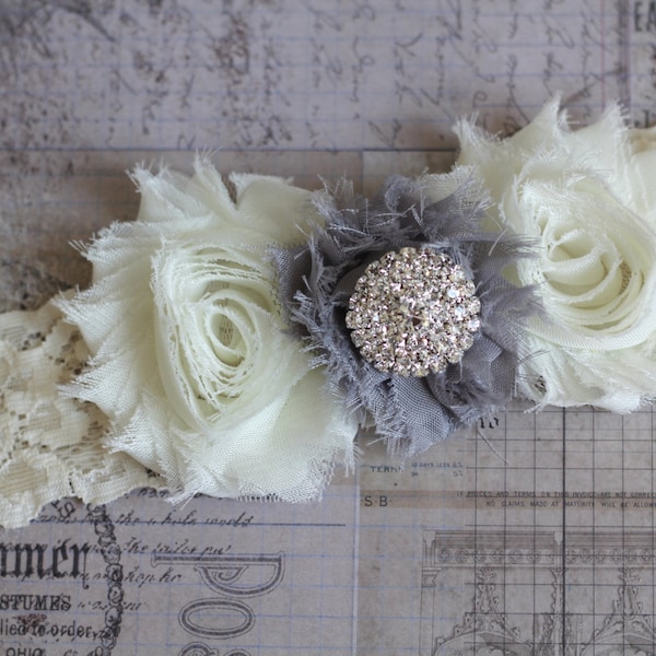 EMMA: Grey Wedding Garter. Ivory Lace Garter.