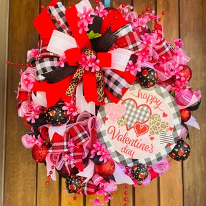 Valentine Wreath, Valentine Decor, Valentine Door, Love Wreath, Love Decor, Heart Decor, Heart Wreath, Valentines Day, Love gift, Red Wreath