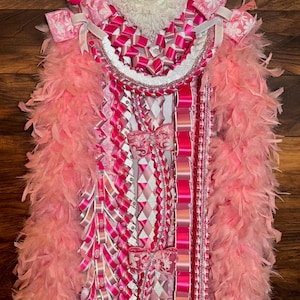 Triple Heart shaped Shaped Mega Homecoming Mum, Spirit Mums, Homecoming mums, PLS Inbox me before purchase to check availabilty