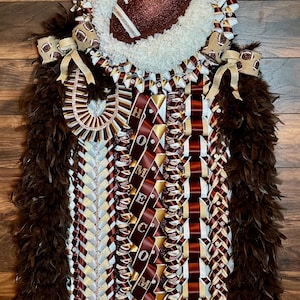 Football Shaped Mega Homecoming Mum, Custom Homecoming Mums, Spirit Mums, Homecoming mums, PLS Inbox me before purchase to check availabilty