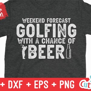 K&ouml;nnte beinhalten: Ein dunkelgraues T-Shirt mit einer wei&szlig;en, abgenutzten Grafik, auf der "Wochenendprognose Golfen mit einer Chance auf Bier" steht. Die Grafik enth&auml;lt eine Silhouette eines Golfers und einer Bierflasche.
